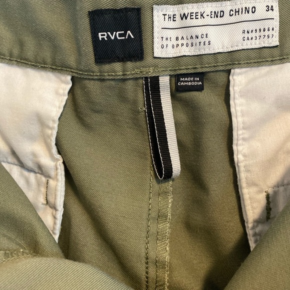 RVCA Shorts - Picture 4 of 4